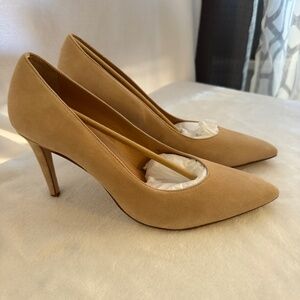 Coach Skyler Heel